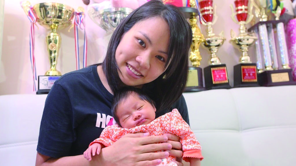 長跑天后姚潔貞與女兒